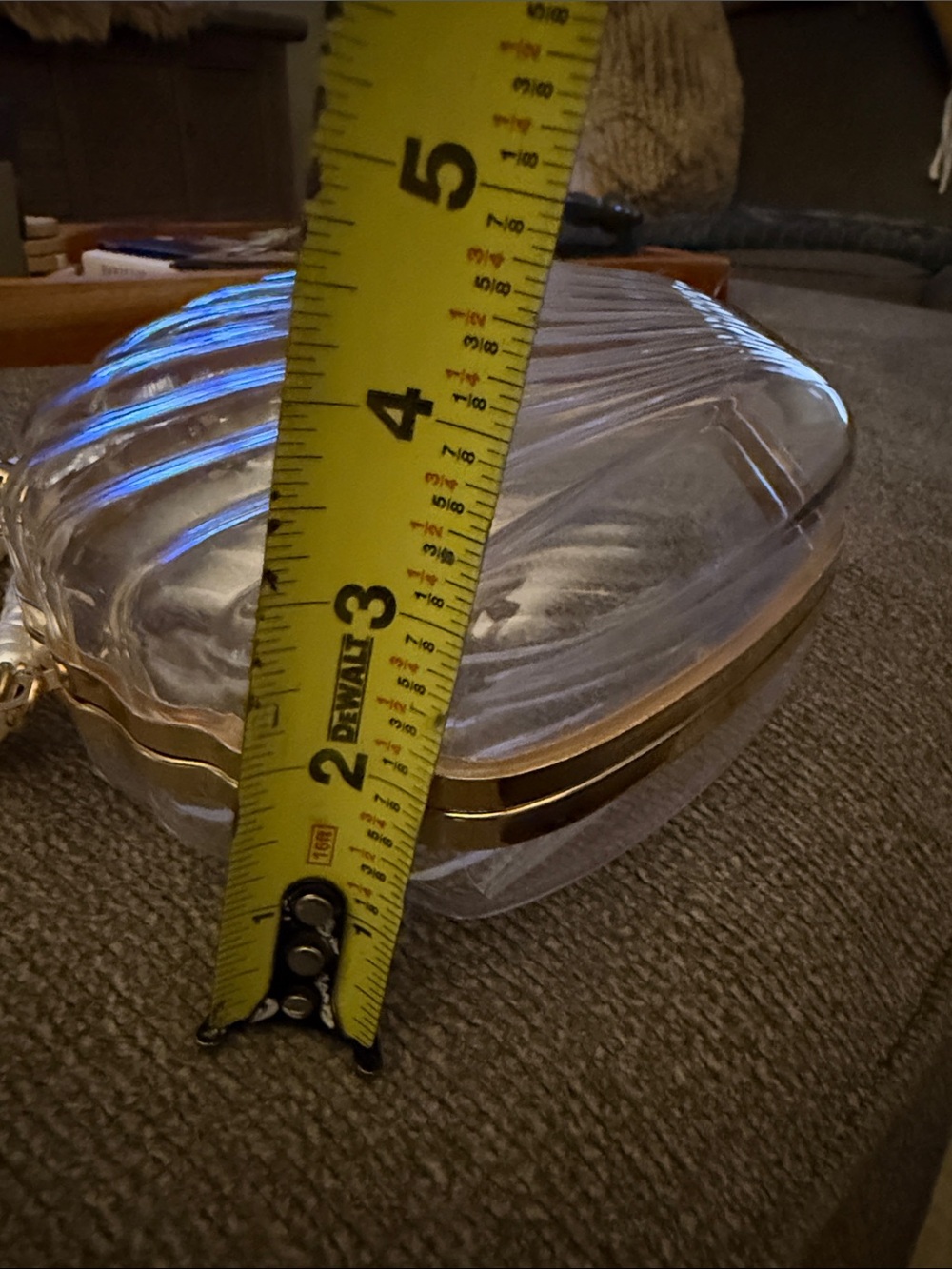 Clear Shell Pearl Handle Crossbody Bag - Picture 4 of 4